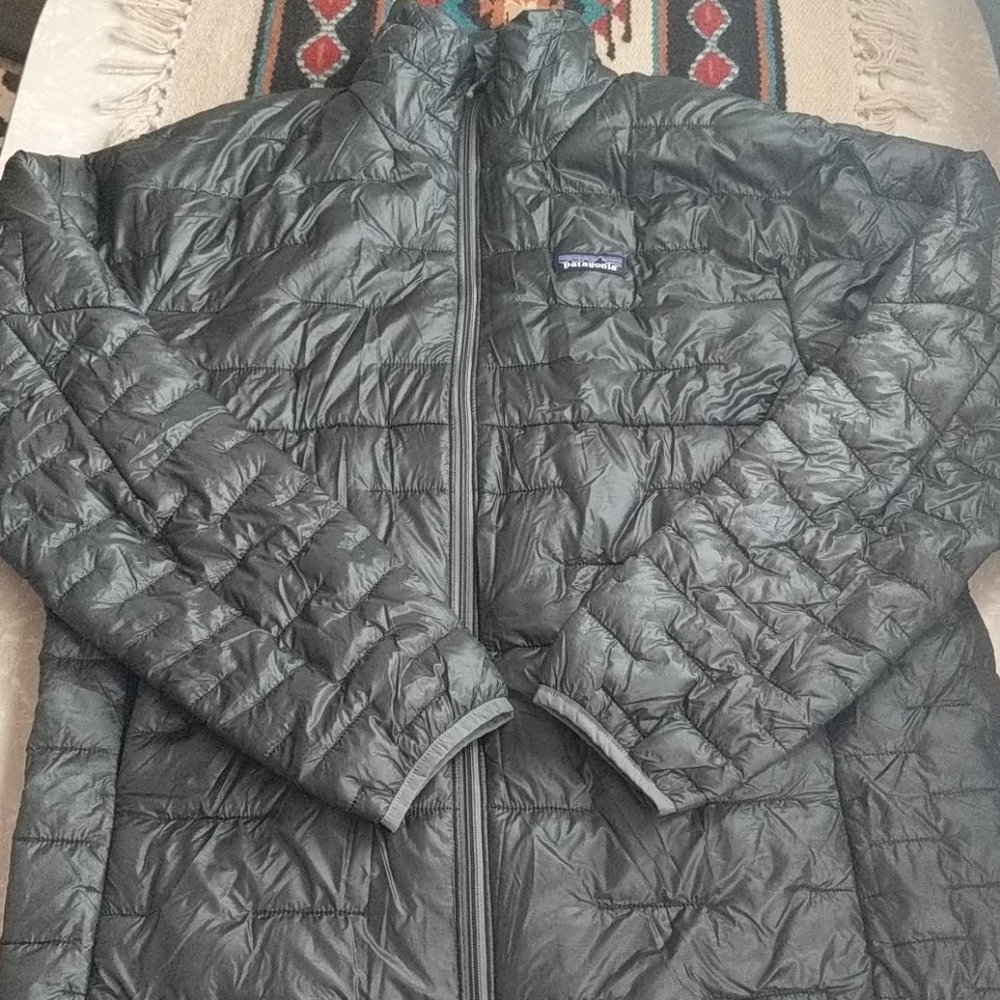 Patagonia Men's Micro Puff Jacket L Carbon